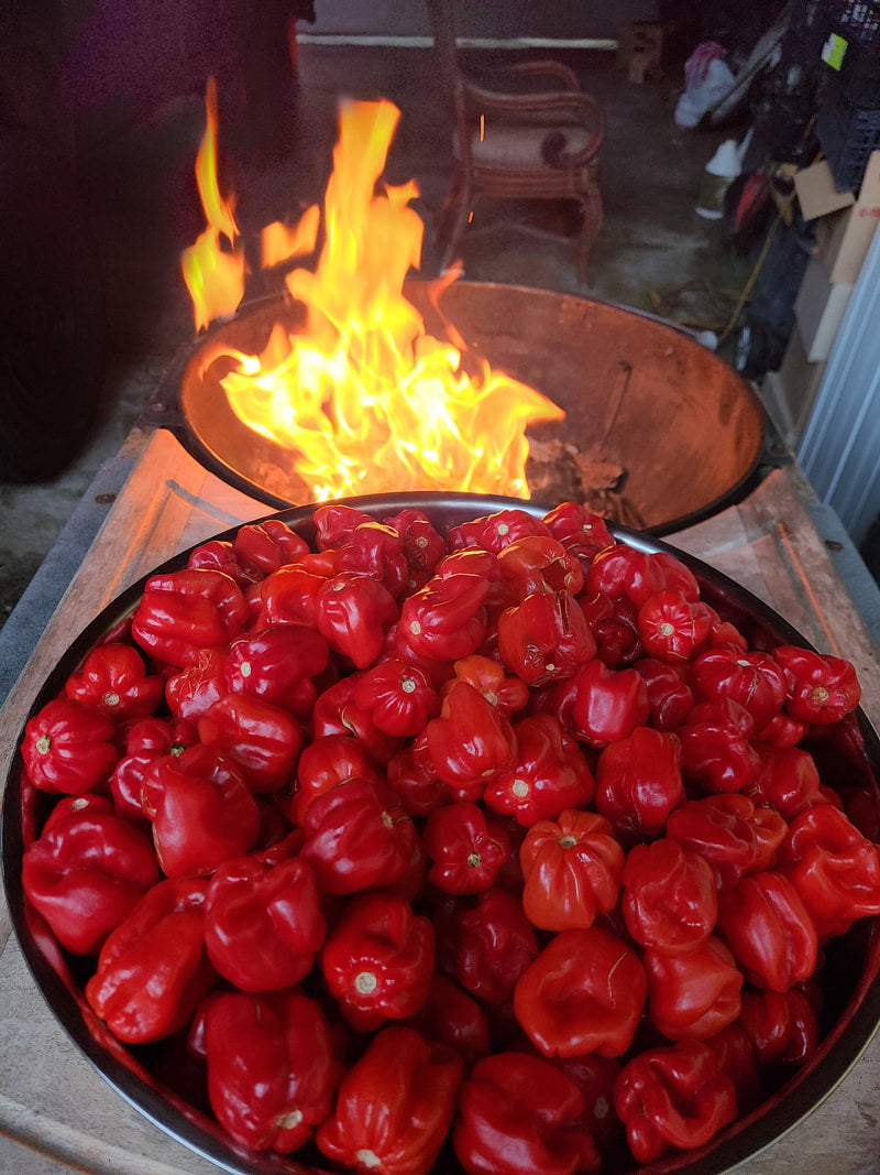 Smoke hot sauce 5 fl. oz.
