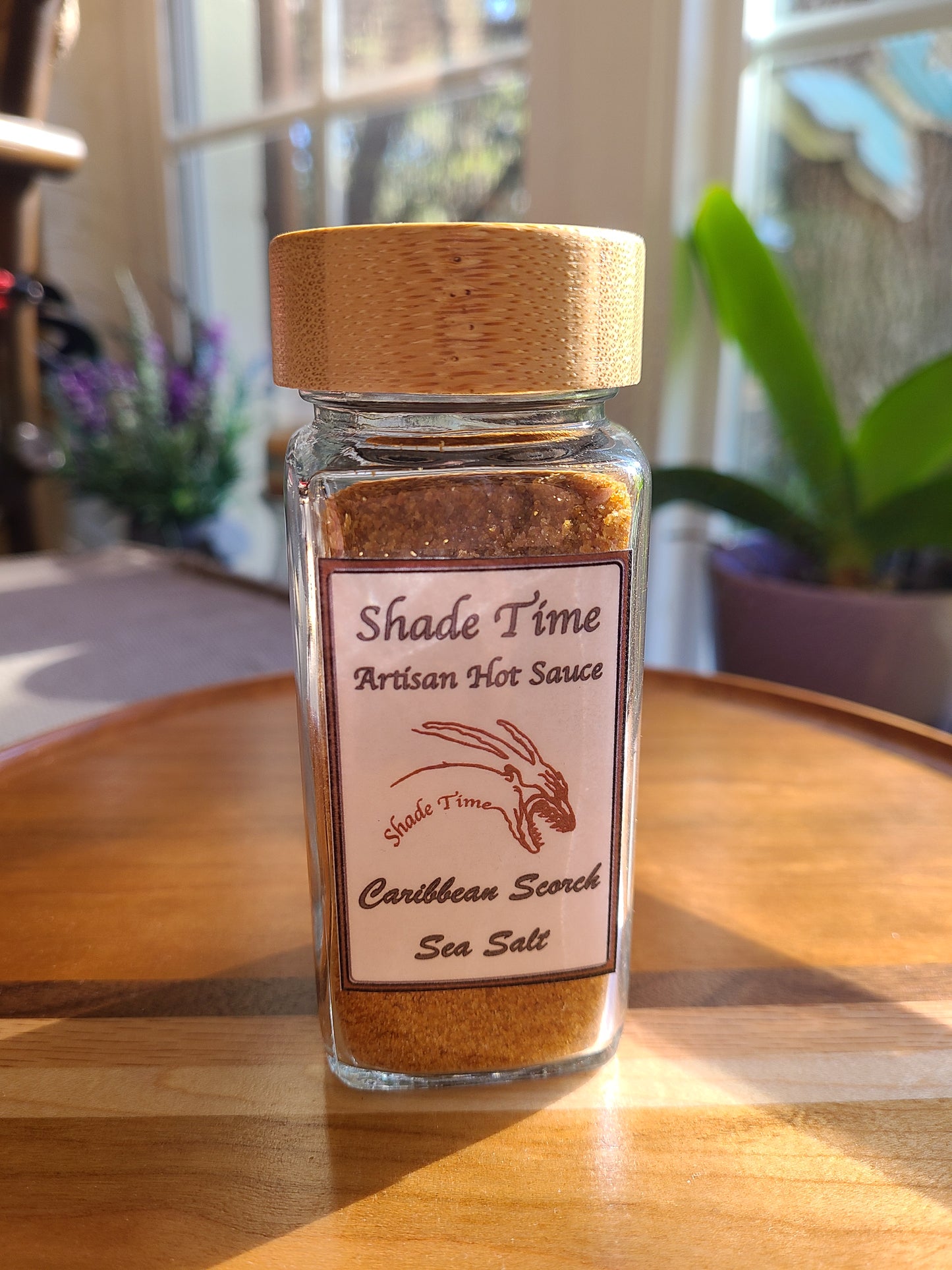 Caribbean Scorch spicy sea salt with bamboo cap in 4 oz glass jar